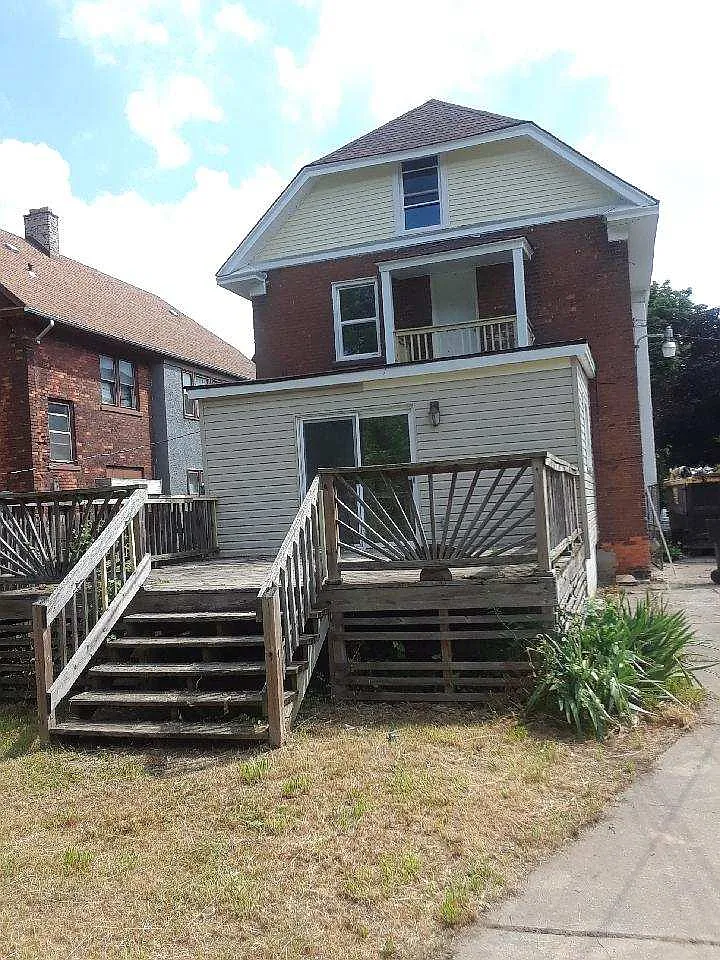 Building Photo - 3937 Beniteau St #1