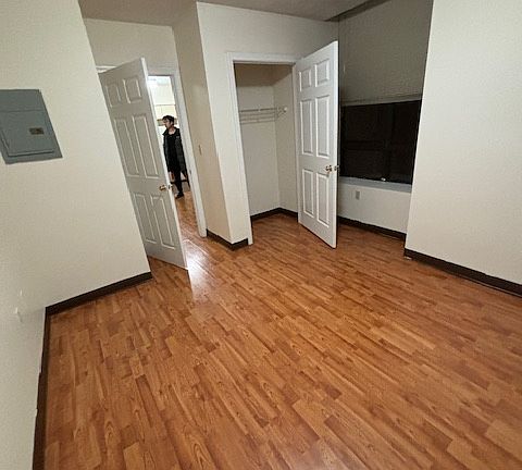 4th image of 87 Essex St #51