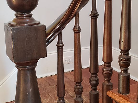 5th image of 821 Eleanor St