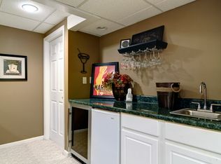 3603 Falkner Dr, Naperville, IL 60564