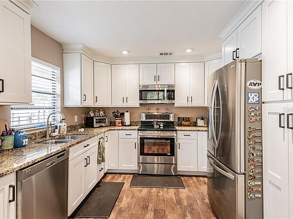 5th image of 2865 Sunbranch Dr