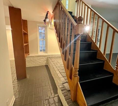3rd image of 2208 Delancey Pl #B