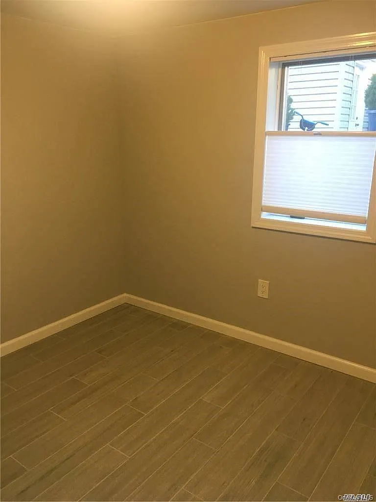 2 bed, 1.0 bath, 500 sqft, $2,300 — Photo 3