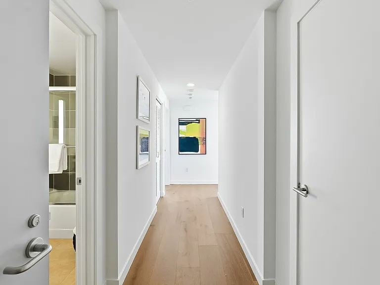 300 Berry St #1008 — Photo 14