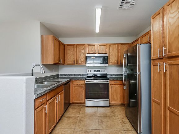 3rd image of 11557 E Contessa St