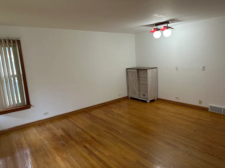 4740 Main St #A — Photo 5
