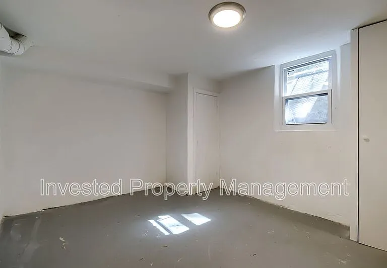 785 Elm St — Photo 15