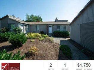 1045 Birchwood Dr, Oregon City, OR
