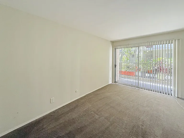 3600 Dimond — Photo 20