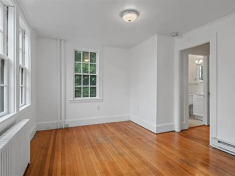 38 Cottage St #1 — Photo 6