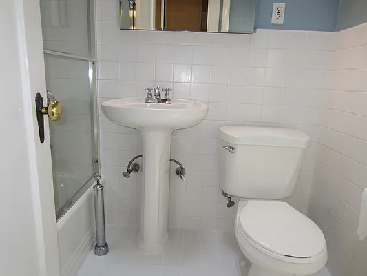 Rented by Aguayo & Huebener Brooklyn | media 29