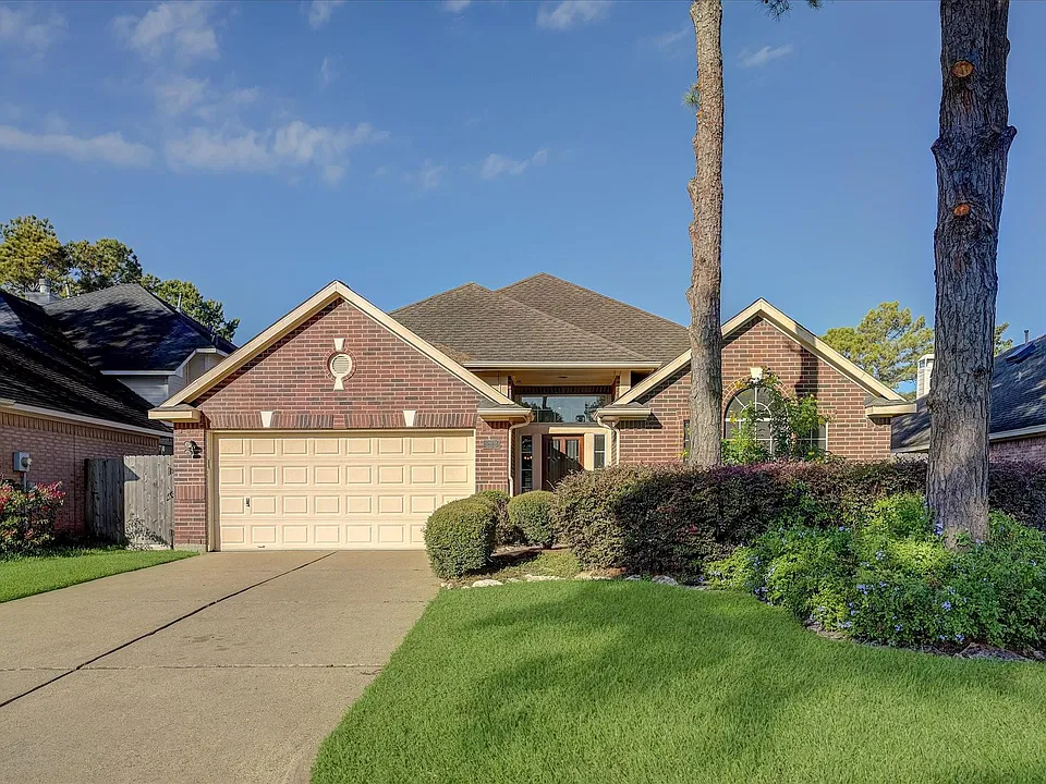 222 Glenridge Frst