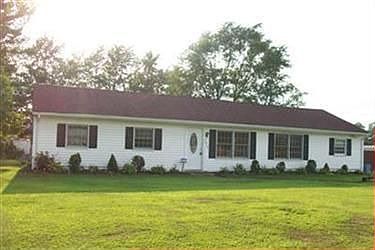 1st image of 1820 Pinewood Dr