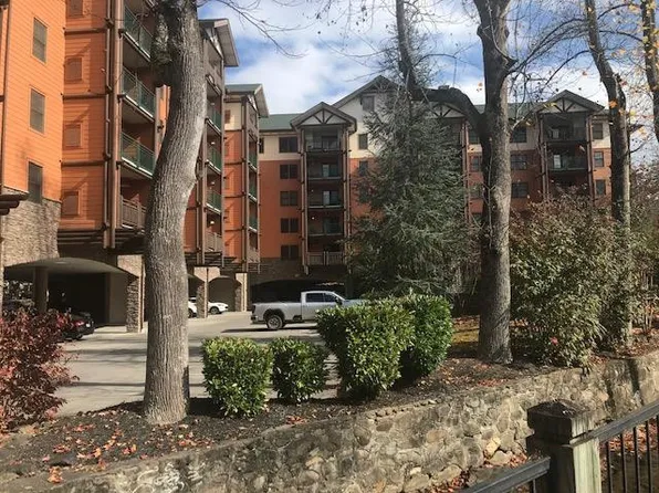 215 Woliss Ln Unit 405, Gatlinburg, TN 37738