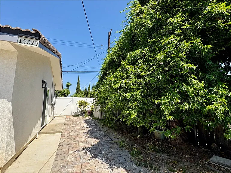 15323 Via Verita Ave — Photo 16