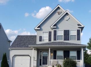 71 Oakton Dr, Atco, NJ 08004