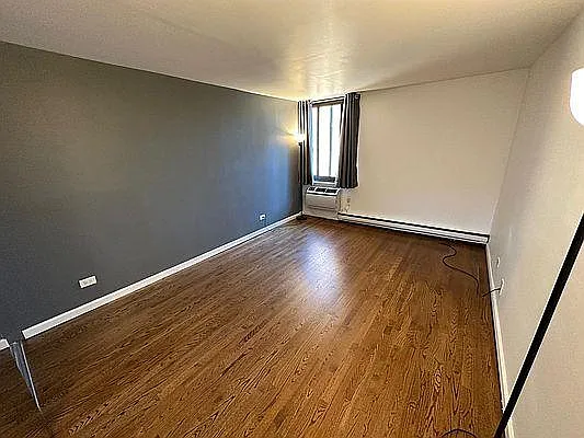 13635 Maple Ave #7B — Photo 11