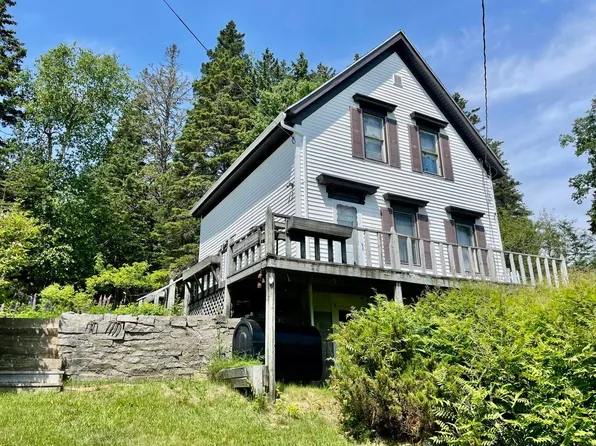 210 Old Harbor Road, Vinalhaven, ME 04863