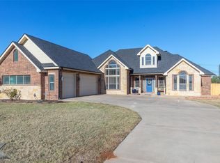266 Peach Blossom Dr, Abilene, TX 79602