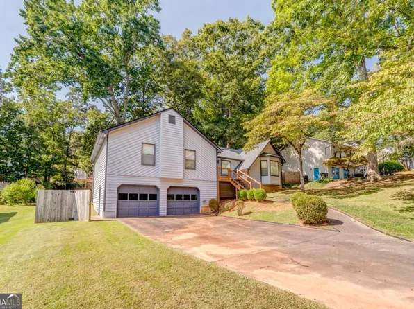 623 Sunshine Trce NW, Acworth, GA 30102