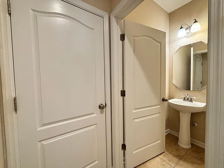 850 Quiet Stone Ln — Photo 8