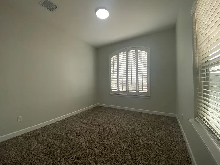 12951 Aberdare Dr — Photo 21