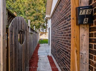 718 Edgewood Rd S, Pickering, ON L1V 2Z6
