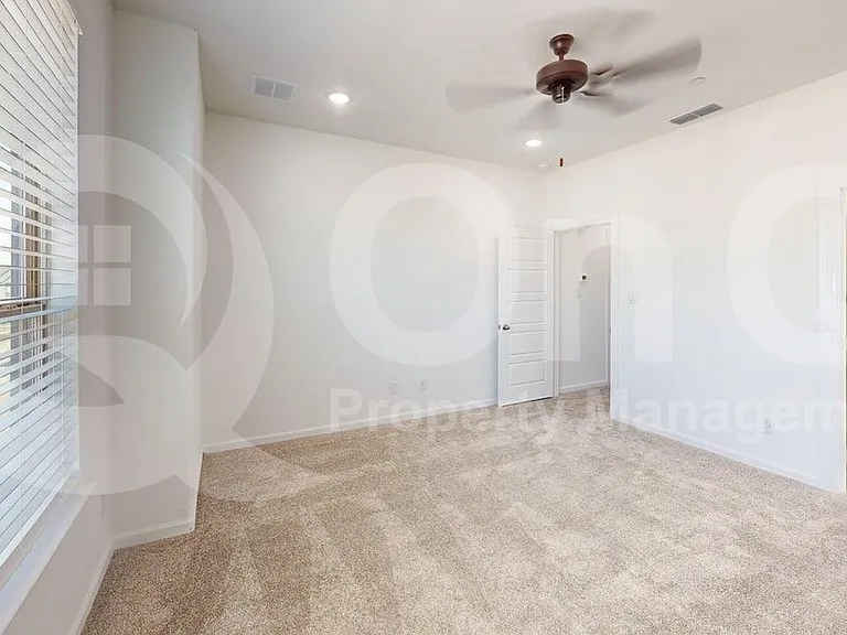 285 Buck Ridge Dr — Photo 10