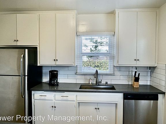 3rd image of 12317 W Washington Blvd #Upper Rear