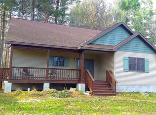 45 Shore Oaks Dr, Oswego, NY 13126
