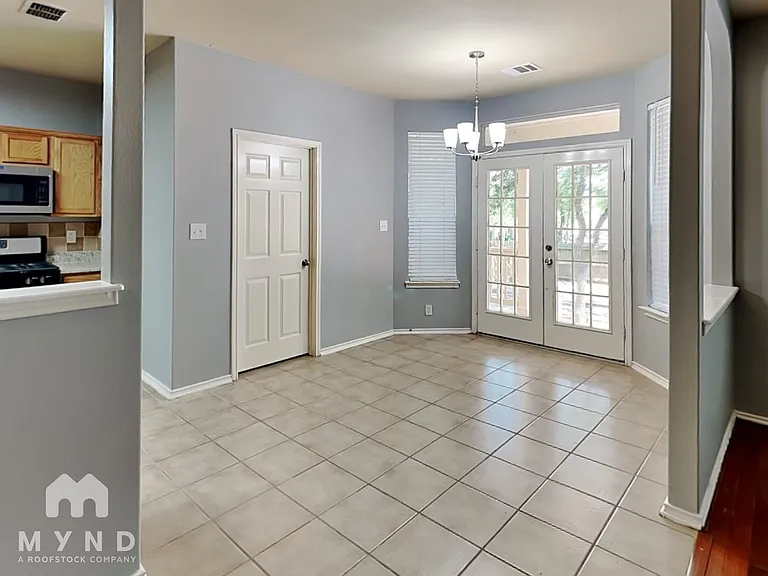 8606 Eagle Peak — Photo 6