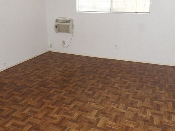 3rd image of 2611 Muscatel Ave #13A