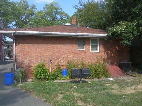 2nd image of 10-12 Marsac Pl