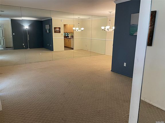 3rd image of 362 Woodland Ct #362
