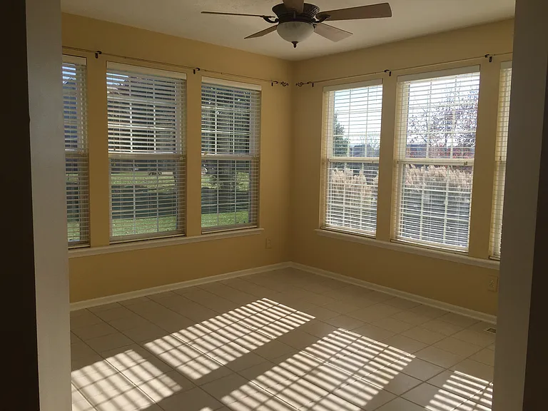 1473 Sweet Saddle Ct — Photo 15