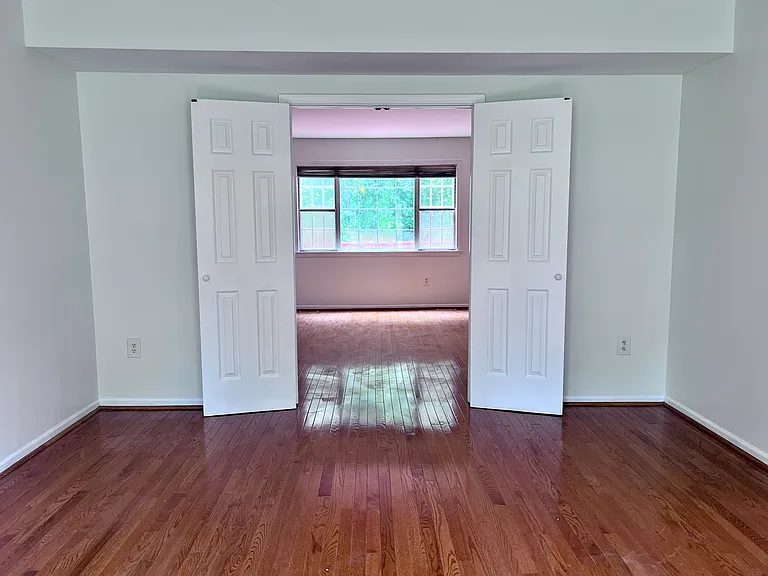 6037 Ridge Ford Dr — Photo 7
