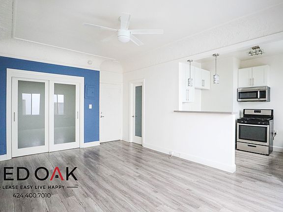 2nd image of 121 N Kenmore Ave APT 103