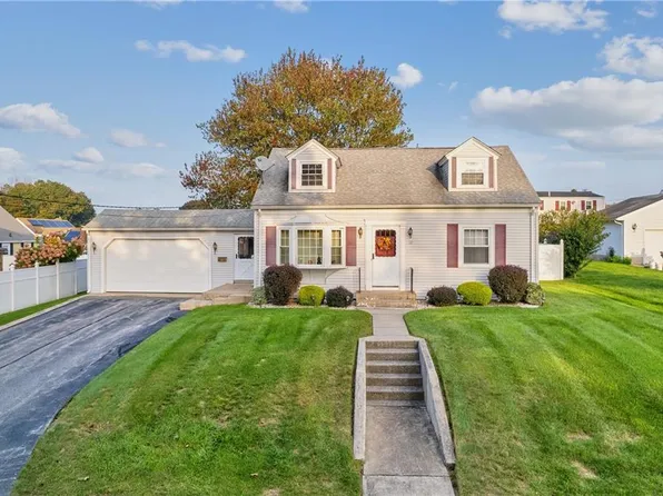 32 Wilson Ave, Johnston, RI 02919