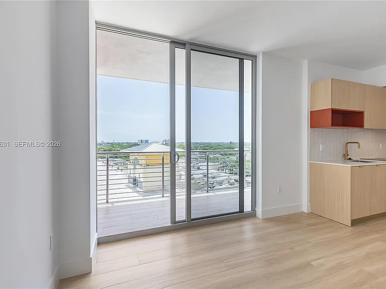 90 NE 32nd St #815 — Photo 15