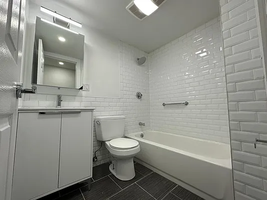 Rented by EXR | media 2