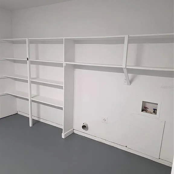 743 E Alfred St — Photo 14