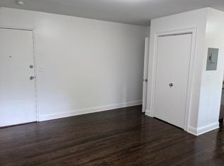 114 Grove St APT 3, Stamford, CT 06901