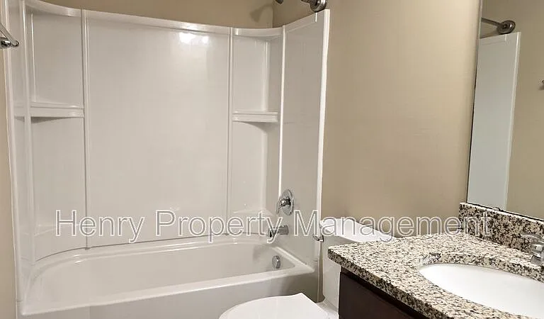 1005 Magnolia Leaf Ct — Photo 25