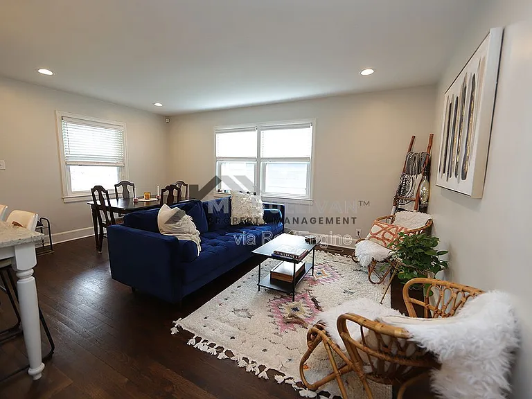 411 N Maple St — Photo 7