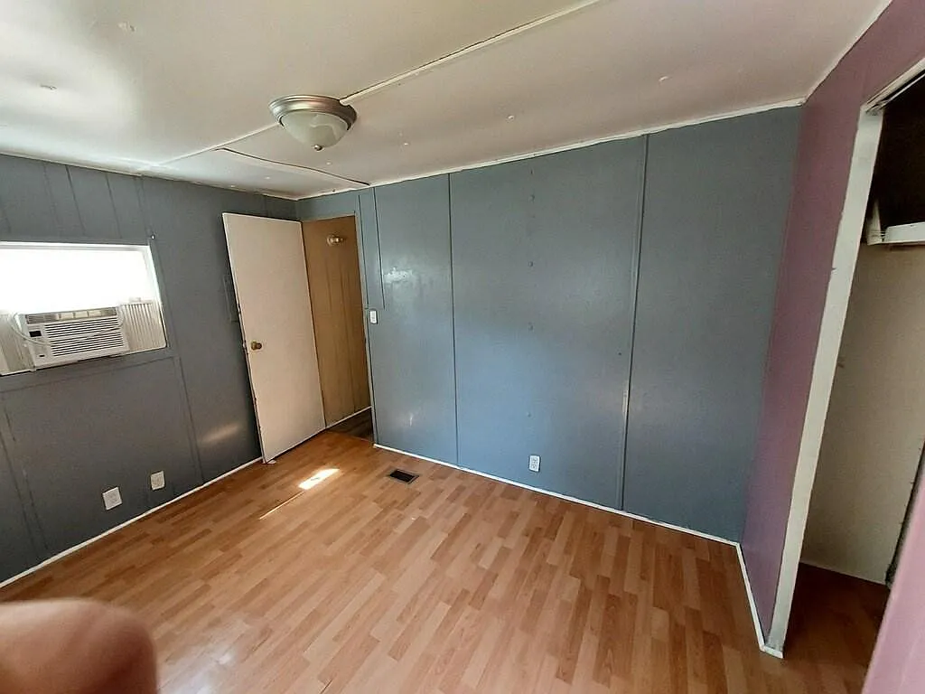 2 bed, 10 sqft, $625 — Photo 4