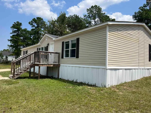 140 Castleville Ct, Lexington, SC 29073
