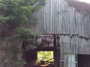 1221 Round Barn Rd, Powder Springs, TN 37848