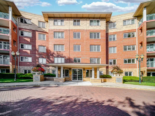730 Creekside Dr Unit 405C, Mt Prospect, IL 60056