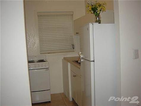 3rd image of 230 Salamanca Ave APT 6