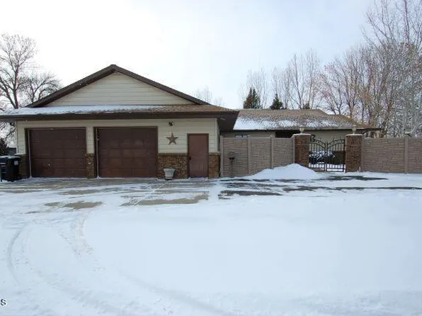 203 14th St SE, Sidney, MT 59270